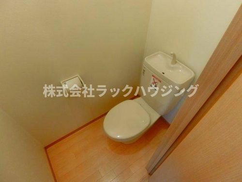 サンシックスの内装