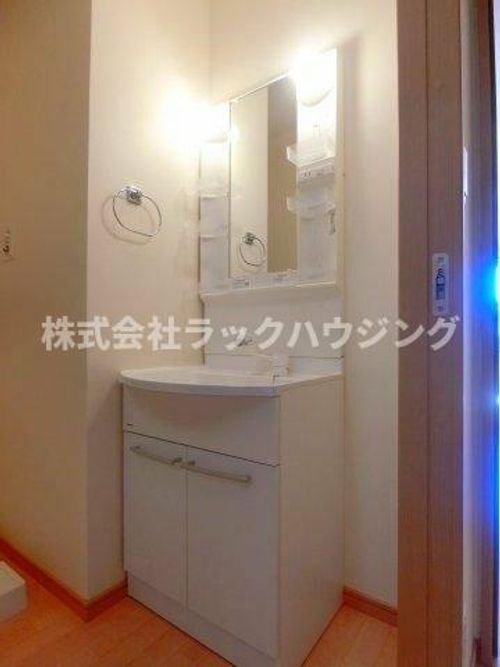サンシックスの内装
