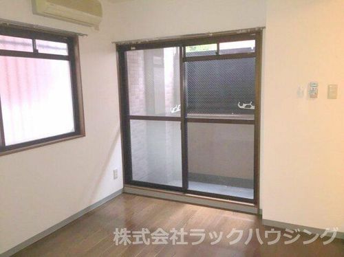 メゾン山本の居間