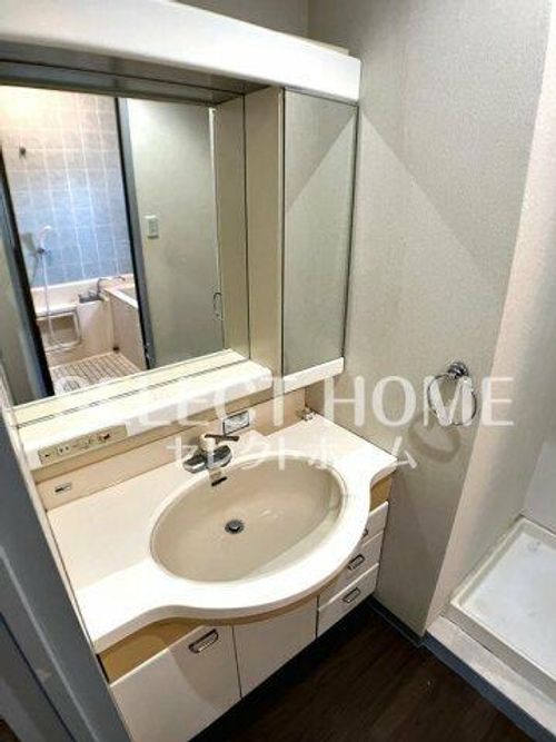 シプエビル701の内装