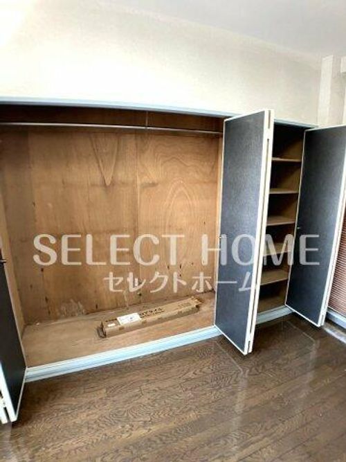 シプエビル701の内装