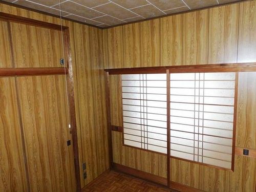 若狭野町出アパートの内装