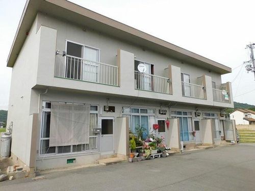 若狭野町出アパートの外観