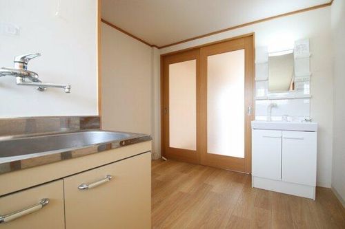 山本ハイツの居間