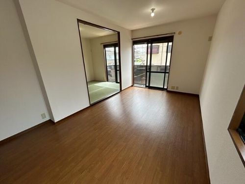 グリーンベル201の居間