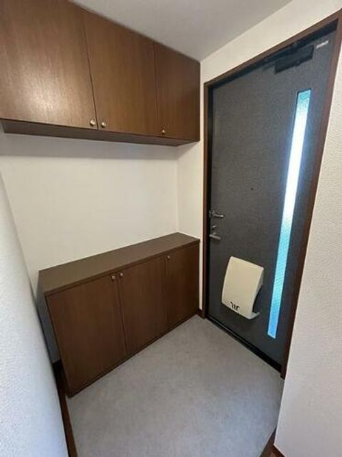 グリーンベル201の玄関