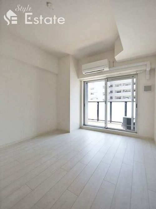 愛知県名古屋市中区新栄2丁目(マンション)の賃貸物件の居間