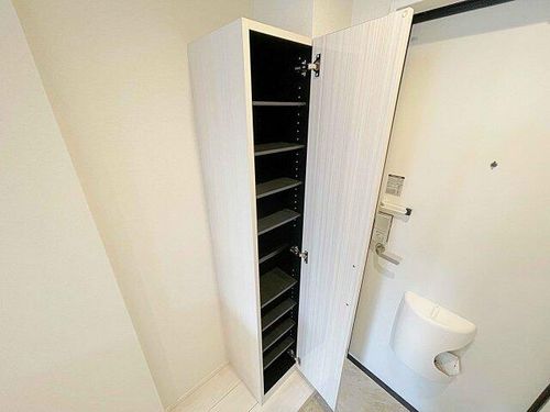 愛知県名古屋市南区呼続1丁目(アパート)の賃貸物件102の玄関