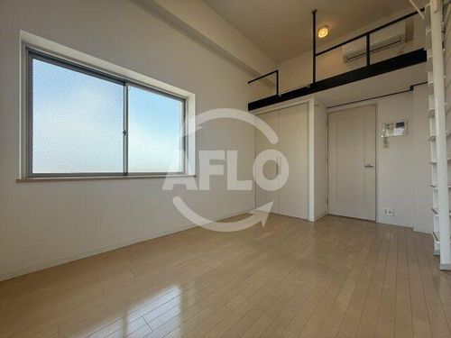 W.O.B.レマーニー昭和町の居間