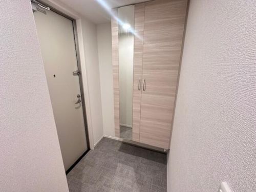 ストレイト葛葉の玄関