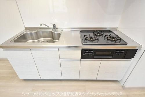 エルザビル香春口のキッチン