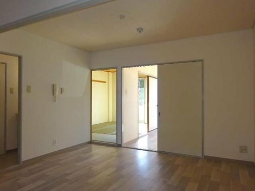 パレスさくらAの居間