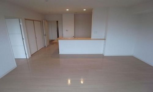 スクエア名古屋港の居間