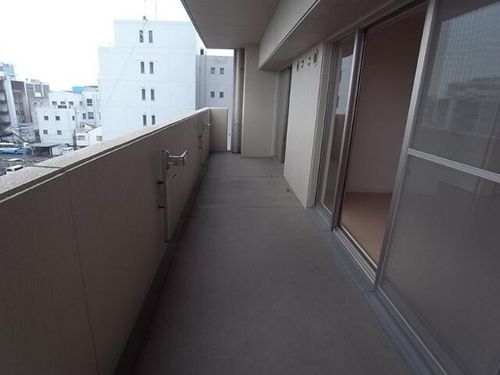 スクエア名古屋港の内装