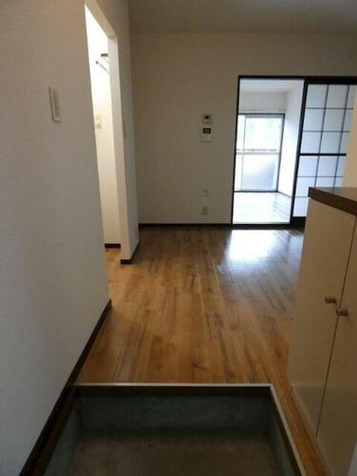 ファミールコーポ高屋 9棟207の玄関