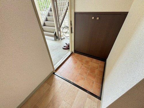 パールハイツ101の玄関