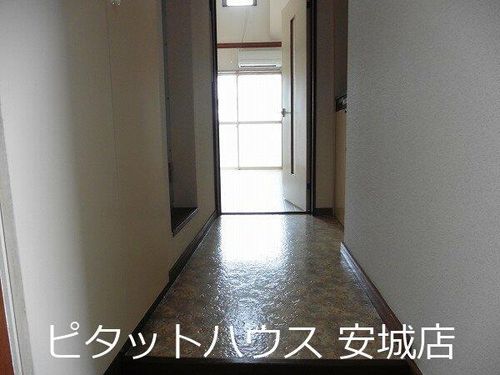 センチュリーコート207の玄関