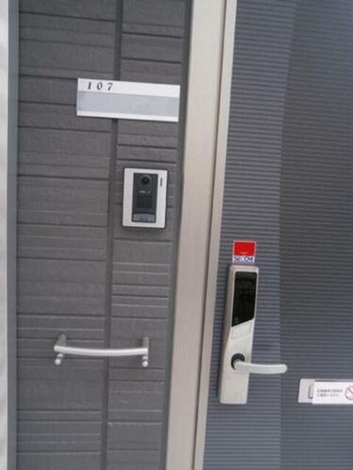 エスペランサ今町の玄関