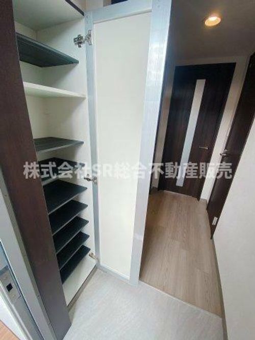 ドムス吉田の玄関