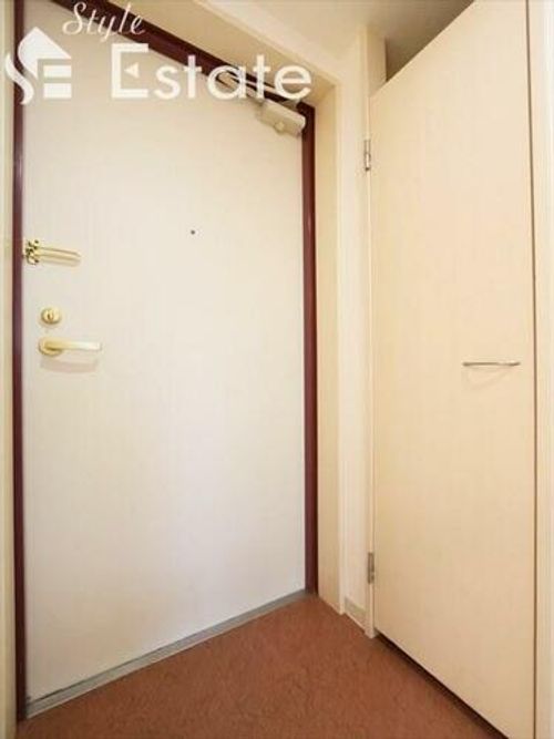 メゾン菊屋の玄関