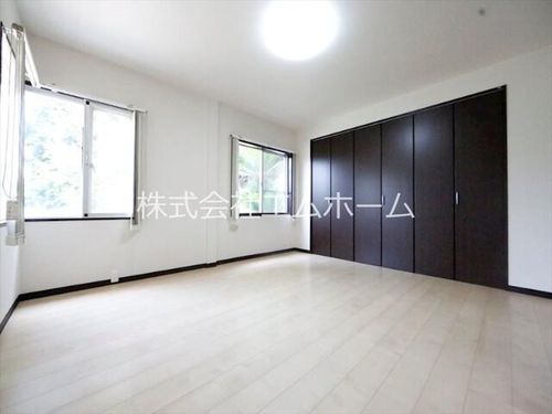 八事表山住宅1号棟1-102の内装