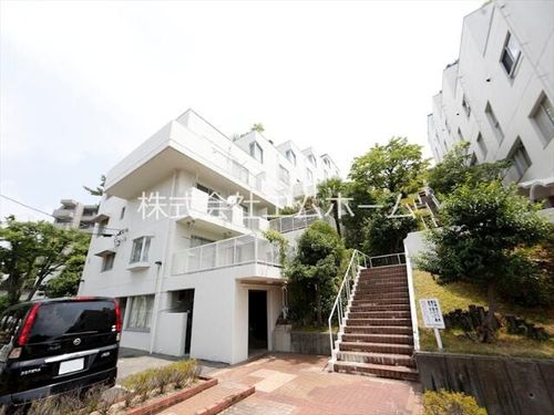 八事表山住宅1号棟1-102の外観