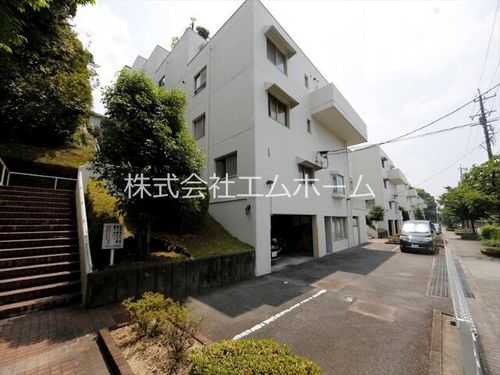 八事表山住宅1号棟1-102の外観