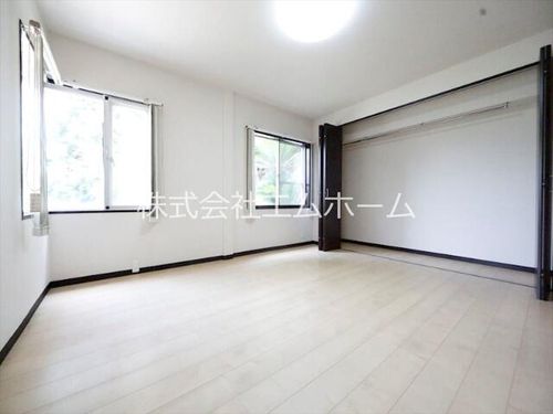 八事表山住宅1号棟1-102の内装