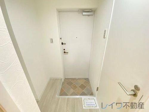アーク上町台II番館の玄関
