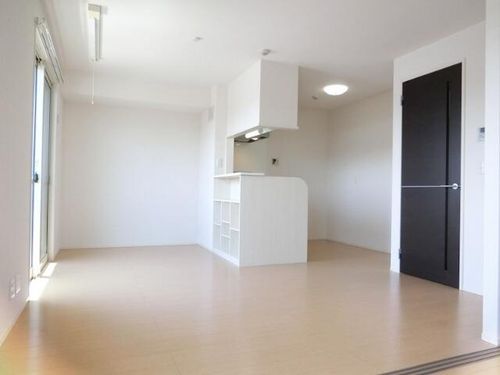 ヴァンサンカンの居間