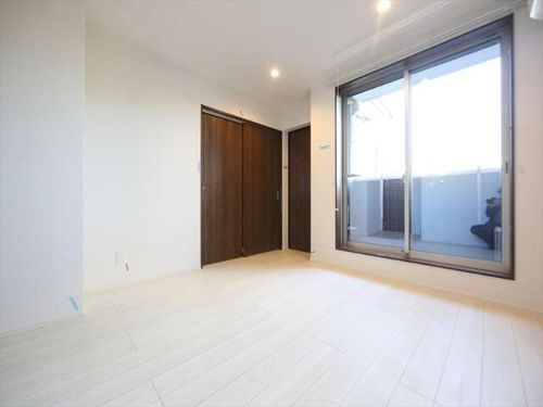 REGALEST茶屋ヶ坂駅前の居間