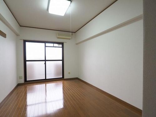 プレンティⅡの居間