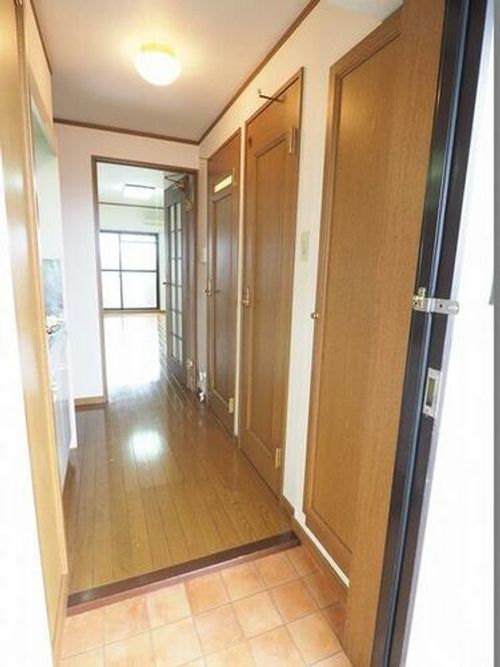 プレンティⅡの玄関