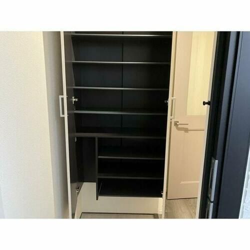 アパートメントハウス針崎Ⅱの内装