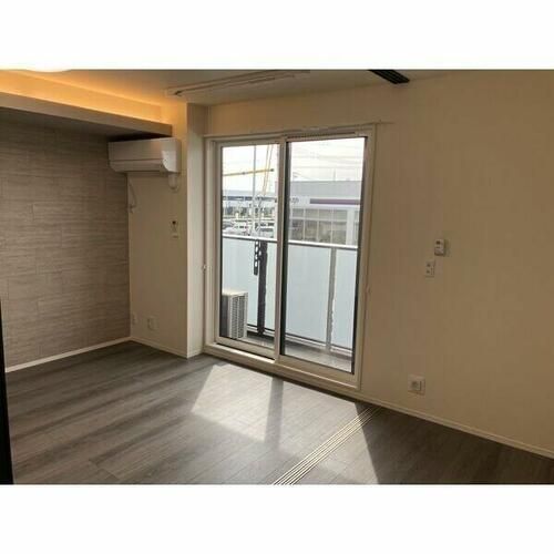 アパートメントハウス針崎Ⅱの居間