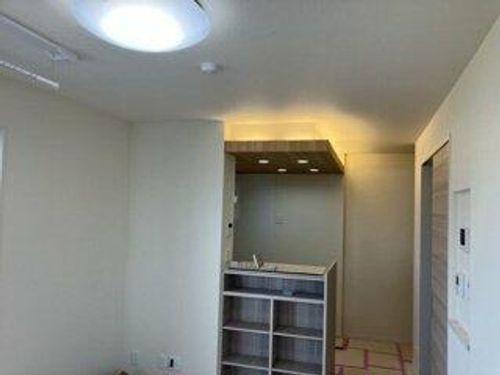 アパートメントハウス針崎Ⅱ203の居間