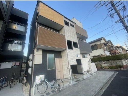 グリュック鳴海の外観