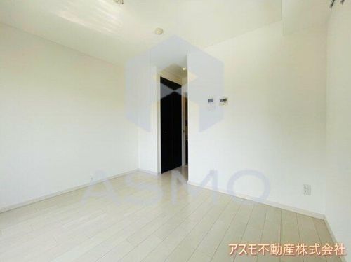 Zio V 玉造の内装