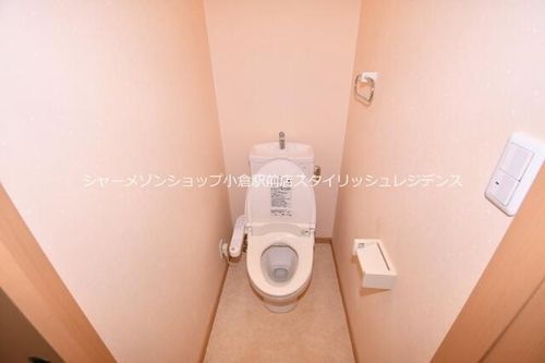 MOON江南の内装
