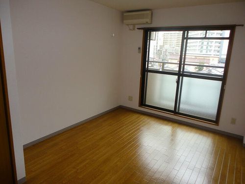 ひまわり壱番館の居間