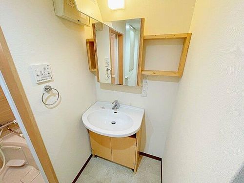 トリスアパートメントの内装