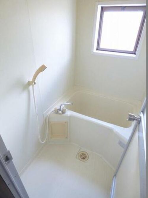 メゾン津々山台B201の風呂