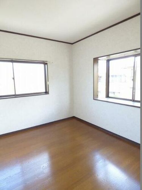 メゾン津々山台B201の内装