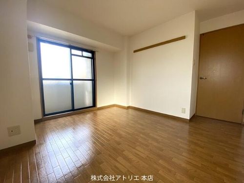 IKコートの内装