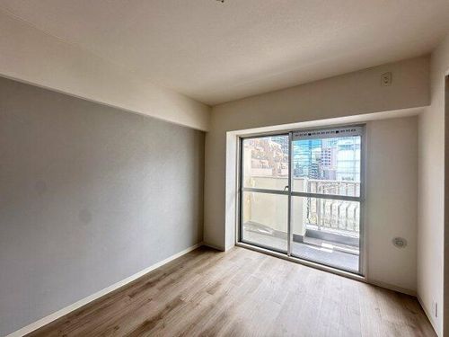 コープ野村梅田 A棟の居間