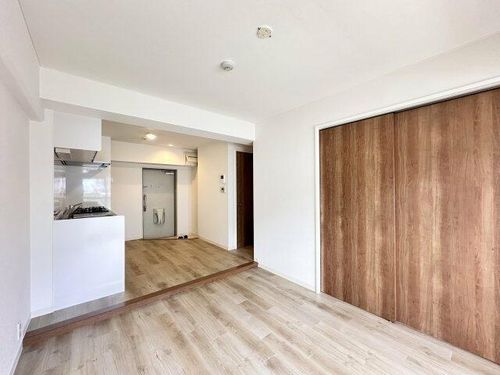 コープ野村梅田 A棟の内装