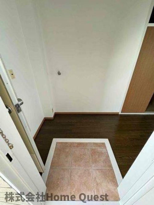 大宝レッドマンションの玄関