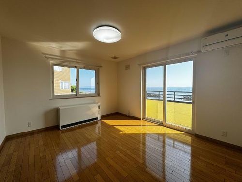 コーポ純志海苔2101の居間