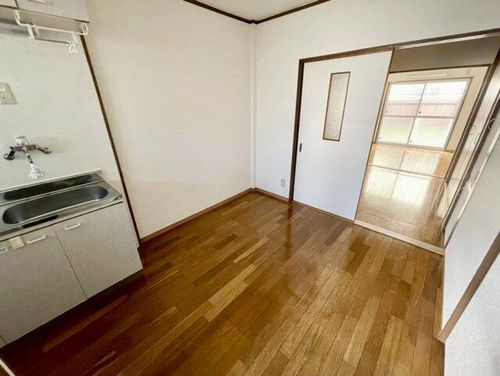 マンション田井城の居間