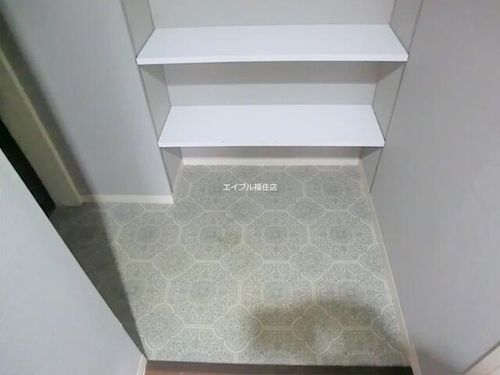 コーポすずかけの玄関